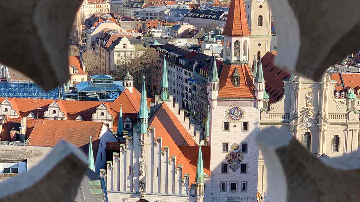 Prefeitura antiga de Munique vista do alto