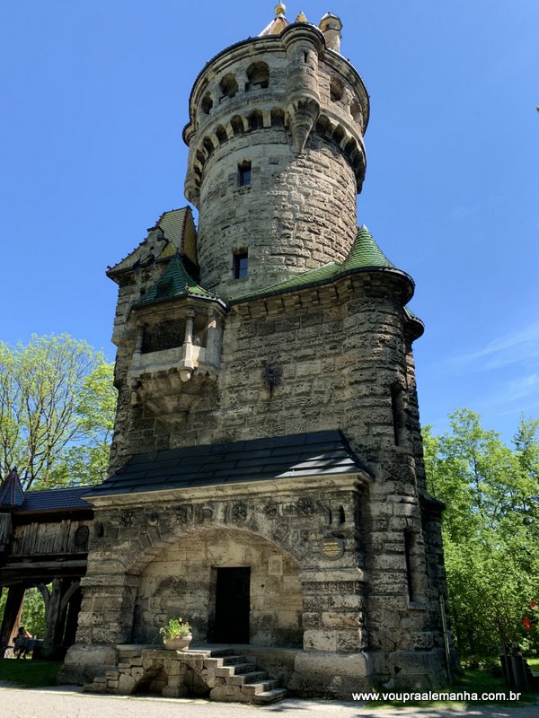 A Mutterturm, também conhecida como a "Torre da Rapunzel"