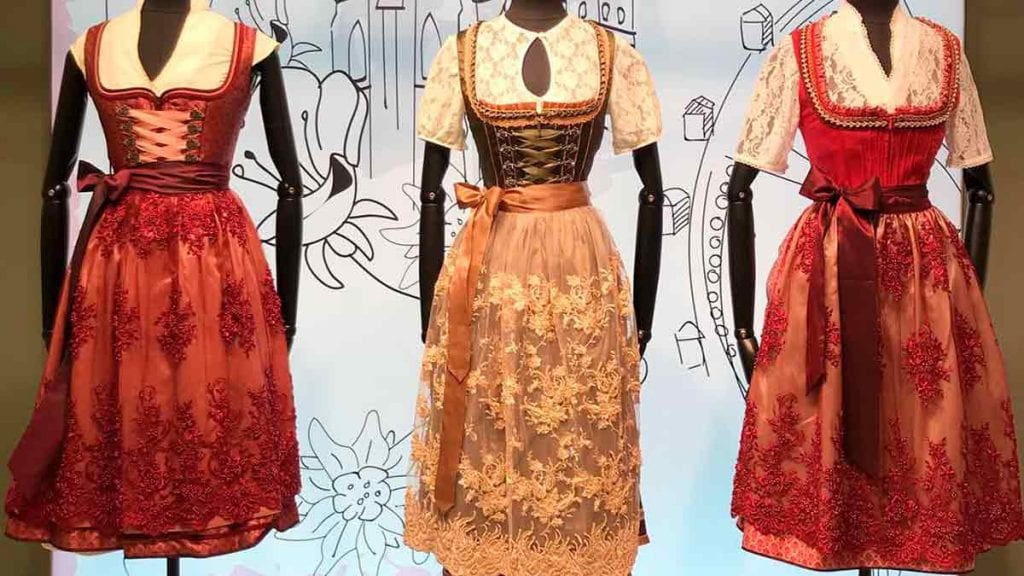 Roupa típica da Alemanha - o Dirndl, vestido usado durante a Oktoberfest de Munique